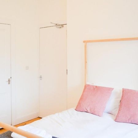 Modern 1 Bedroom Flat In The Heart Of EDI Exterior photo