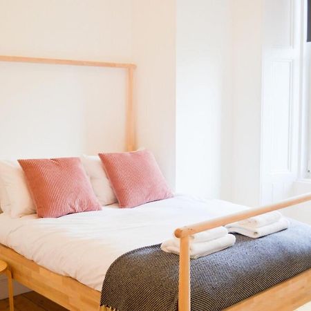 Modern 1 Bedroom Flat In The Heart Of EDI Exterior photo